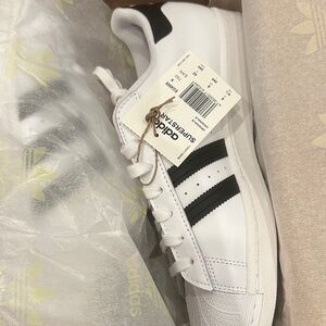 Adidas Superstar White and Black sz 8.5 Shoes New in Box